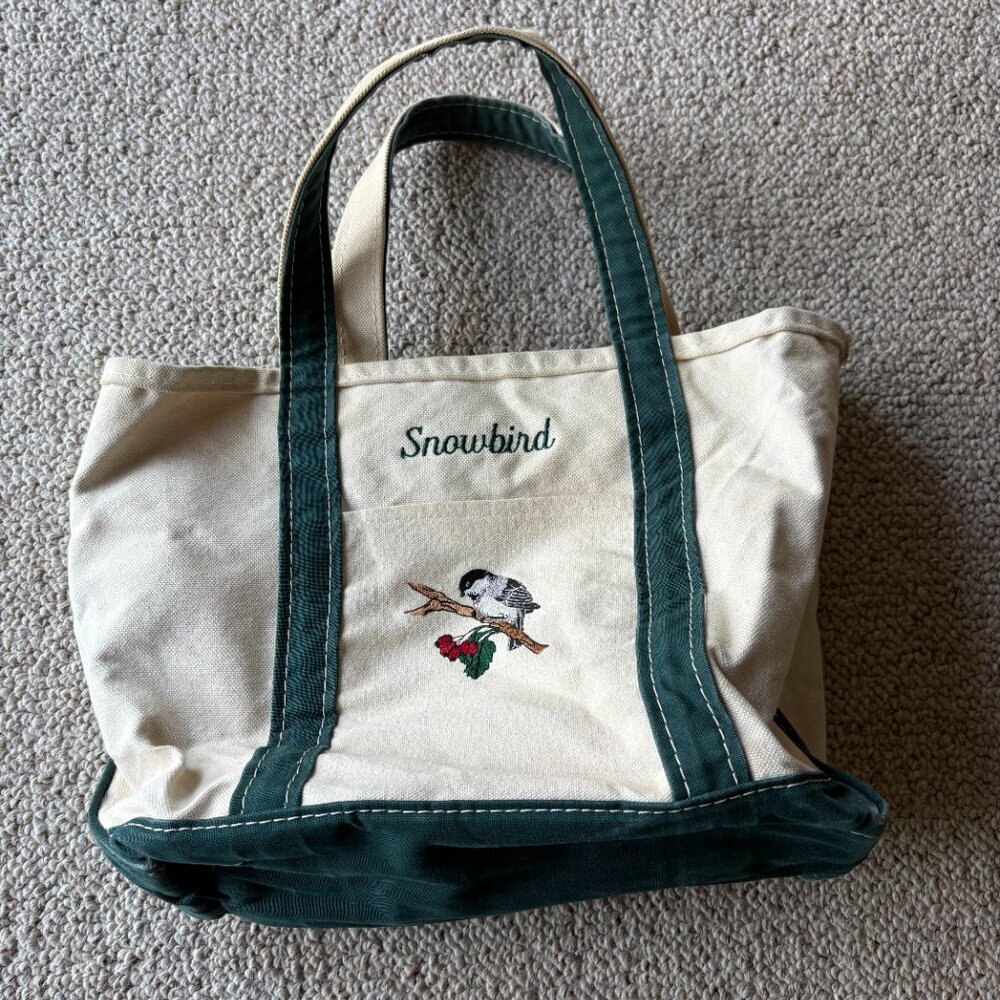 L.L. Bean Small Boat & Tote Green Chickadee Embroidered Snowbird USA Nautical - Picture 2 of 11